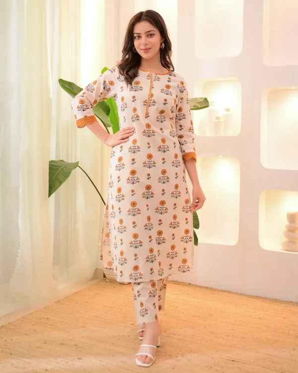 Orange_Women's_Floral_Printed_Cotton_Kurti_Pant_Set