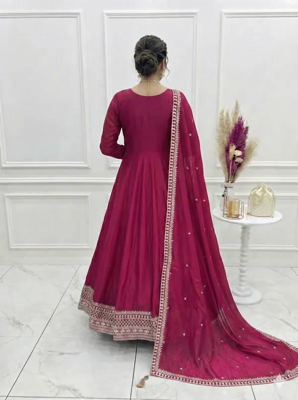 Magenta_Embroidered_Anarkali_Suit_Set_with_Dupatta
