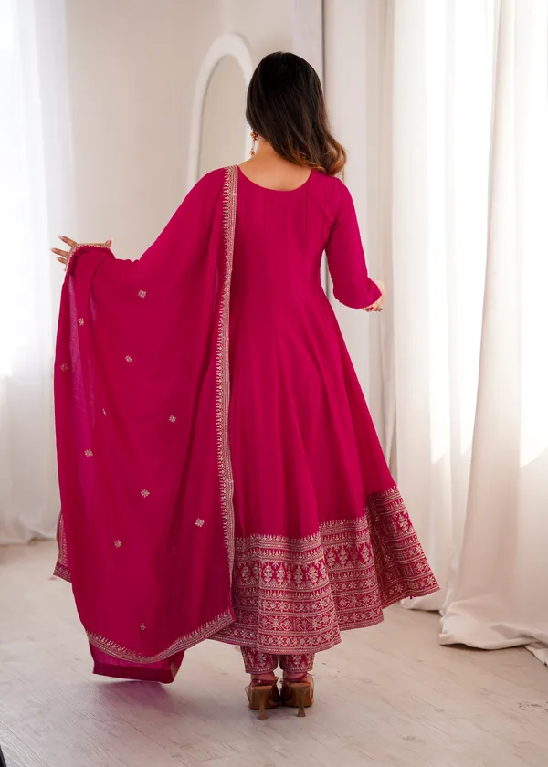 Magenta_Pink_Embroidered_Anarkali_Suit_Set_with_Dupatta