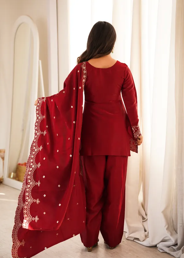 Maroon_Embroidered_Kurti_with_Trousers_&_Cutwork_Dupatta_Set
