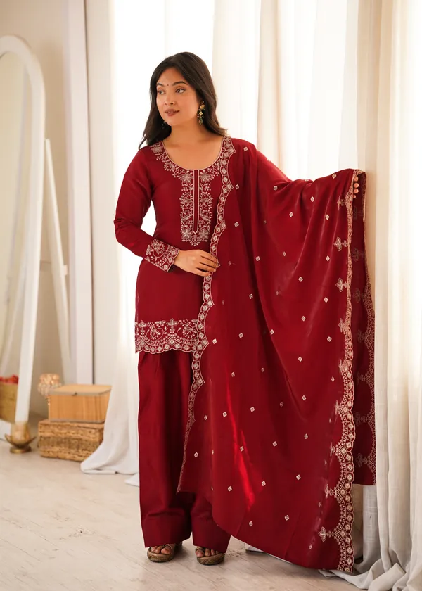 Maroon_Embroidered_Kurti_with_Trousers_&_Cutwork_Dupatta_Set