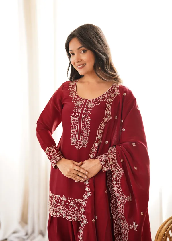 Maroon_Embroidered_Kurti_with_Trousers_&_Cutwork_Dupatta_Set