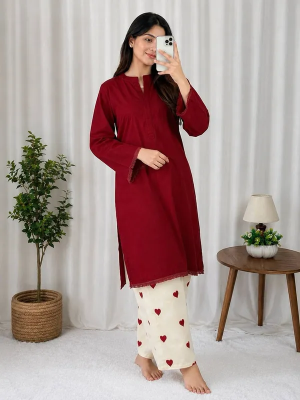 Maroon_Straight_Kurti_with_Off-White_Heart_Print_Pants_Set