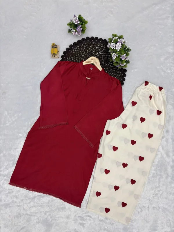 Maroon_Straight_Kurti_with_Off-White_Heart_Print_Pants_Set