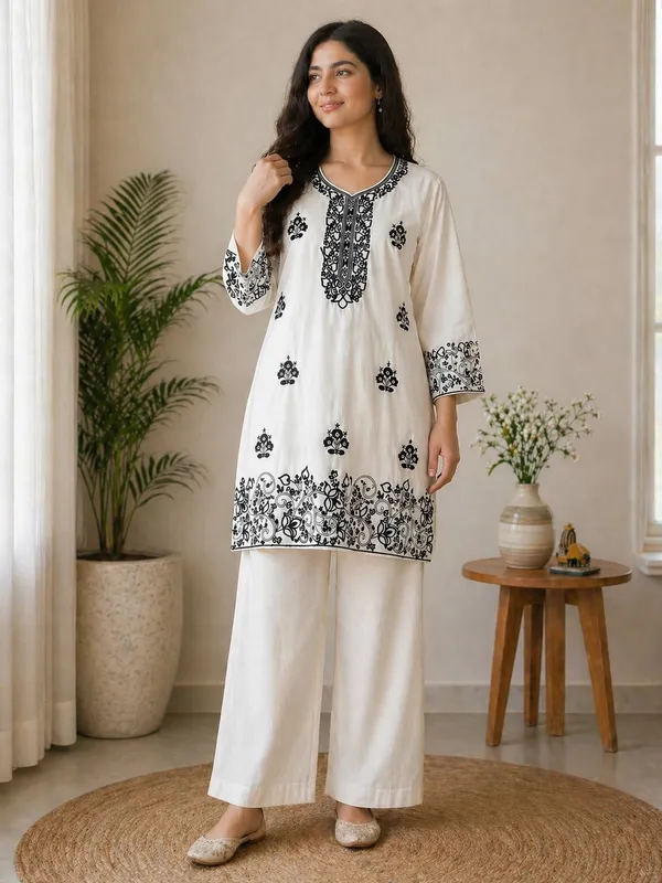 Off-White_&_Black_Embroidered_Short_Kurta_&_Co-Ord_Pant_Set
