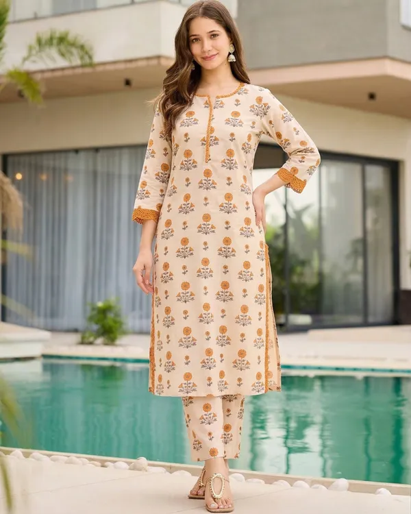 Orange_Women's_Floral_Printed_Cotton_Kurti_Pant_Set