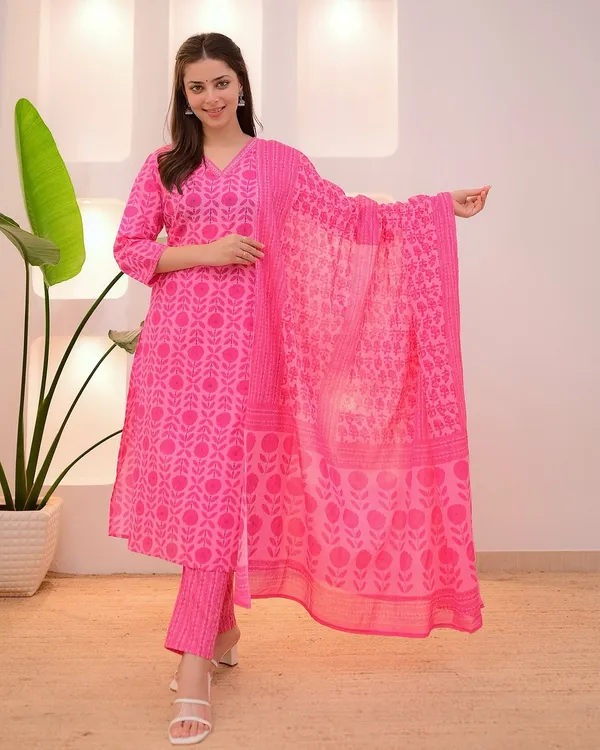 Pink_Floral_Printed_Rayon_Slub_Fabric_Salwar_Suit_Set_with_Dupatta