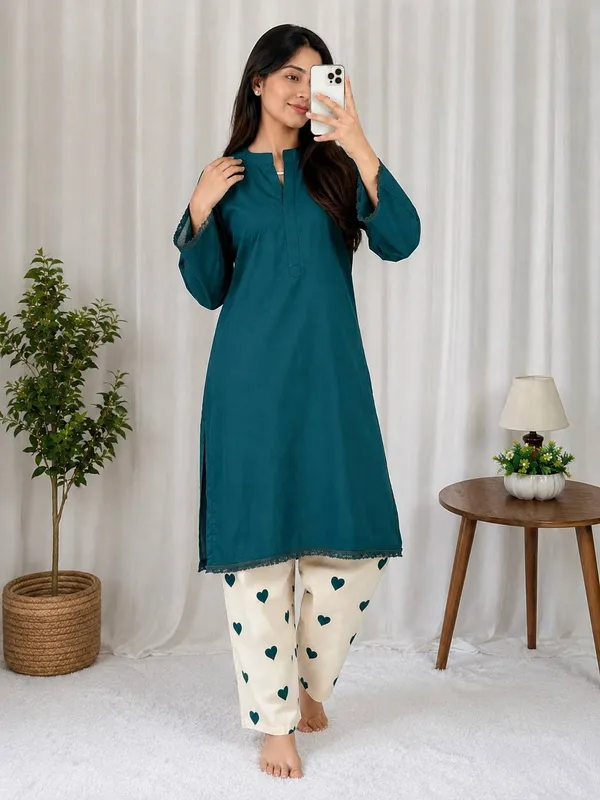 Teal_Blue_Straight_Kurti_with_Off-White_Heart_Print_Pants_Set