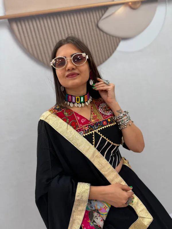 Traditional_Black_Radha_Krishna_Printed_Chaniya_Choli