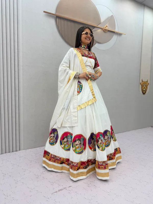 Traditional_White_Radha_Krishna_Printed_Chaniya_Choli