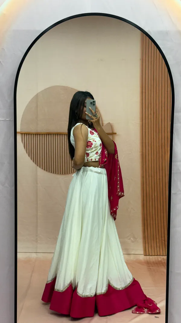 White_Floral_Embroidered_Lehenga_Set_with_Pink_Dupatta