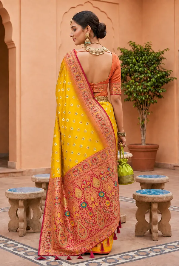 Yellow_Designer_Banarasi_Saree_with_Intricate_Traditional_Border