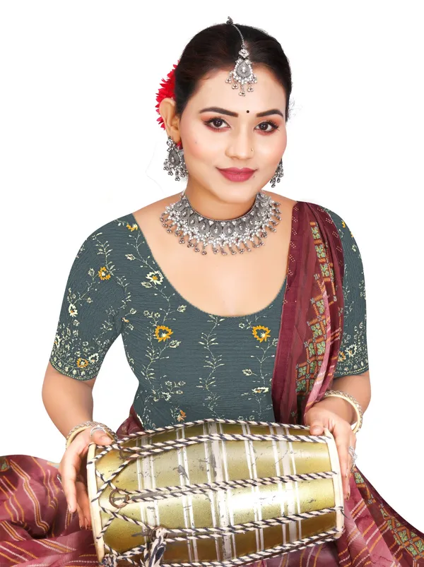 Grey_Crinkle_Floral_Print_Round_Neck_Elbow_Sleeve_Saree_Blouse_For_Women