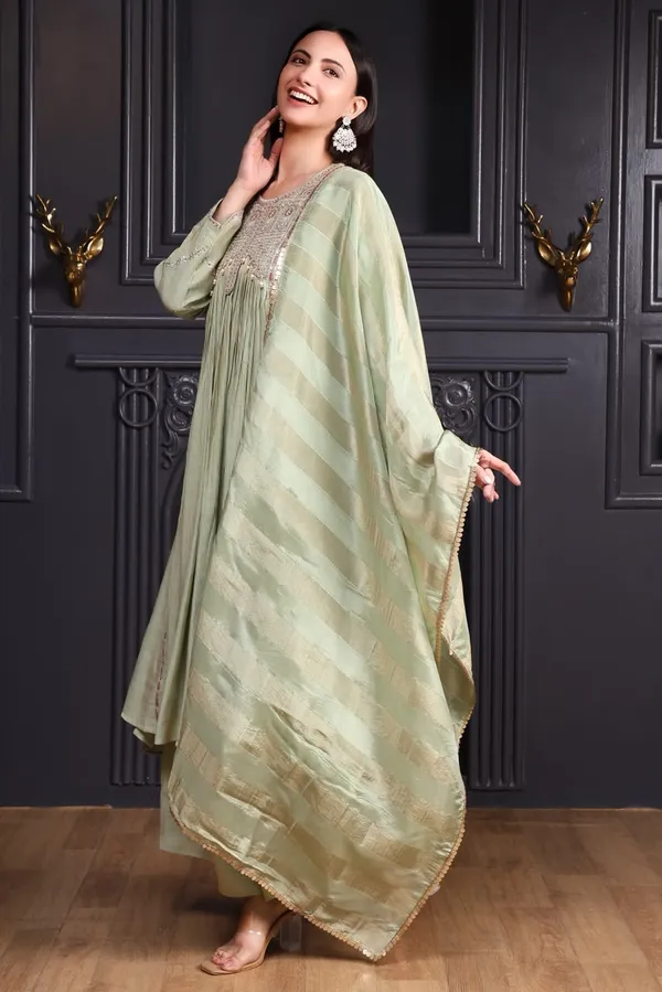 Pastel_Green_Embroidered_Anarkali_Kurta_Set