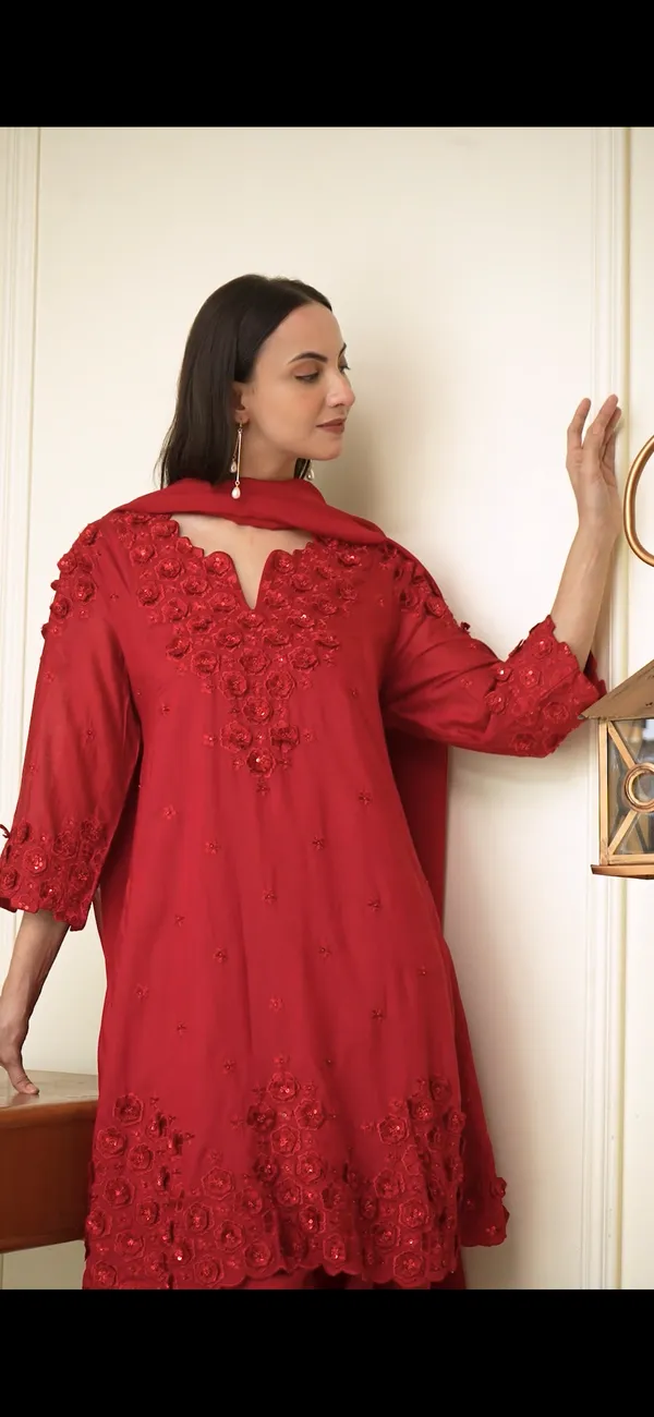 Women's_Red_Embroidered_Kurta_Set_with_Dupatta