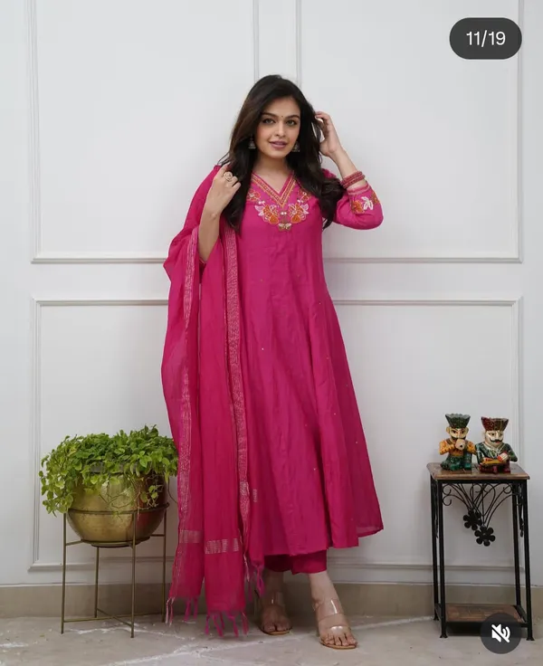 Pink_Cotton_Rayon_Embroidered_Anarkali_Kurta_Set_For_Women