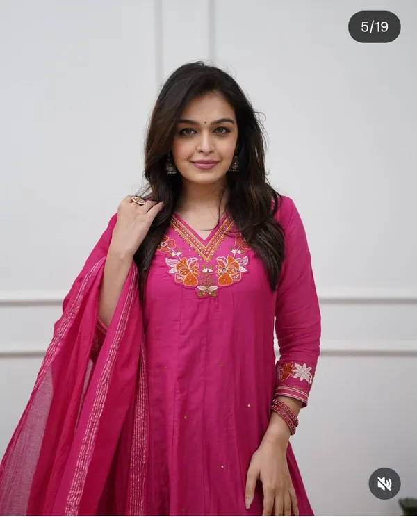 Pink_Cotton_Rayon_Embroidered_Anarkali_Kurta_Set_For_Women