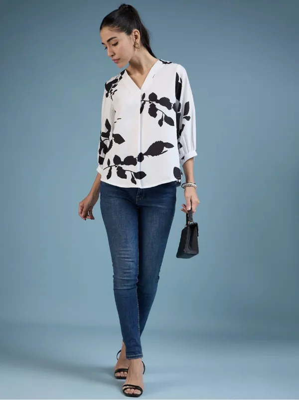 White_Cotton_Rayon_Floral_Print_V_Neck_Three_Quarter_Sleeve_Top_For_Women