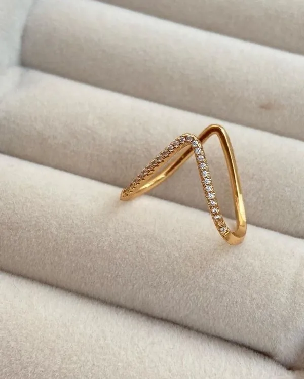 Gold_Stainless_Steel_Cubic_Zirconia_Chevron_Ring_For_Women