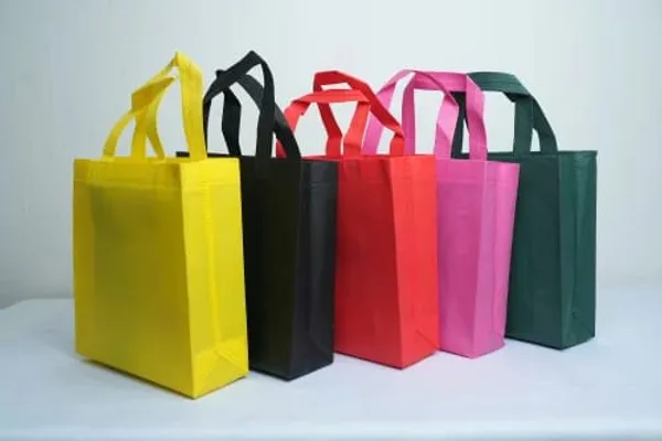 Kraft_Window_2-Jar_Folding_Gift_Bag_With_Handle_-_7.75X8.25X3.5_In