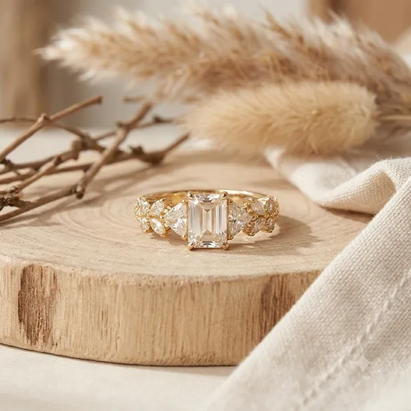 Golden_Alloy_Geometric_Stone_Ring_For_Women