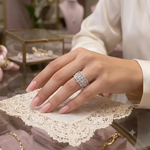 Silver_Alloy_Floral_Cluster_Stone_Ring_For_Women