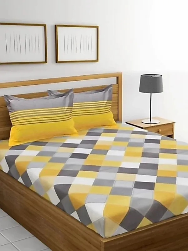 Ahamdabadi_Chokda_Yellow_&_Grey_Geometric_Print_Double_Bedsheet_With_Pillow_Covers