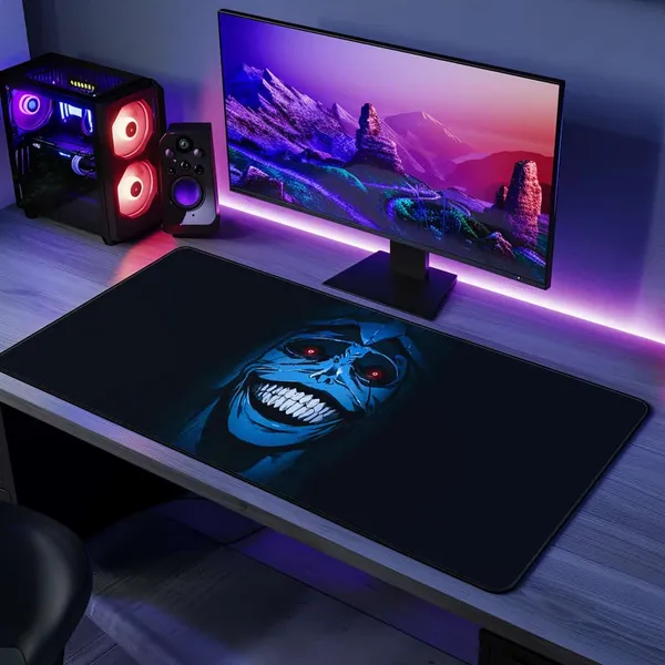 Rubber_Anime_Go_Gun-Hee_Smiling_Print_Desk_Mat