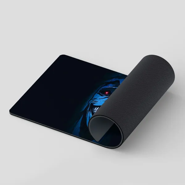 Rubber_Anime_Go_Gun-Hee_Smiling_Print_Desk_Mat