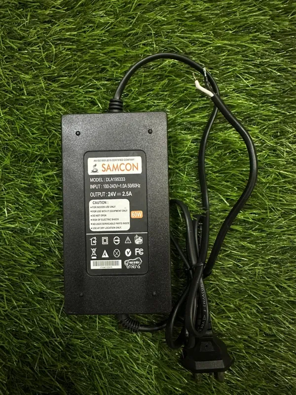 24V_2.5A_60W_Samcom__Universl_Power_Adaptor