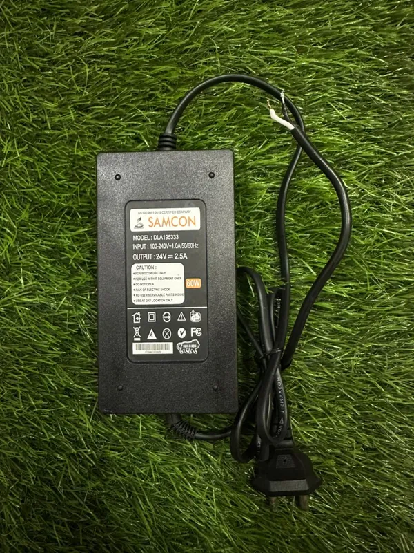 24V_2.5A_60W_Samcom__Universl_Power_Adaptor