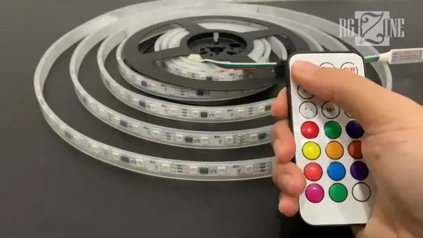 3-PIN_LED_Controller,_RF_Wireless_Remote_Control,_DC5V/12V/24V_Mini_Controller_for_Dream_Color_WS2812B_WS2812_WS2811_Light_Strips_(21_Key)