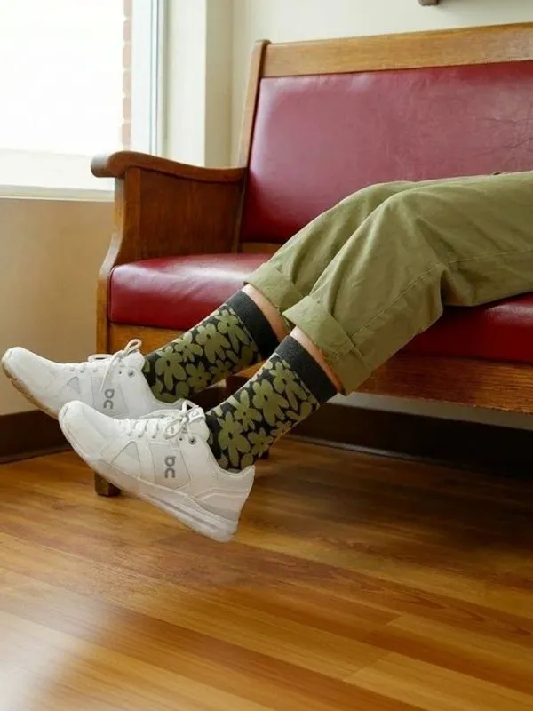 Green_Floral_Cotton_Crew_Socks