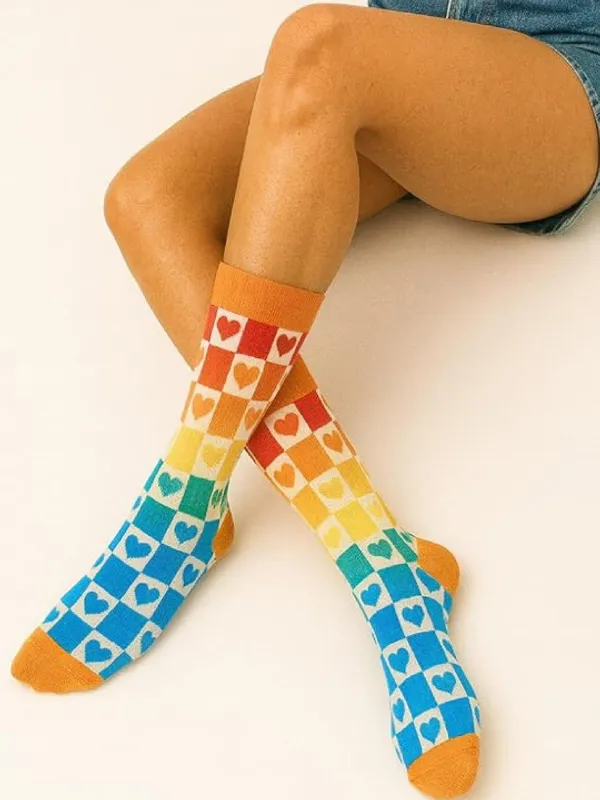 Heart_&_Checkered_Pattern_Crew_Socks_Unisex