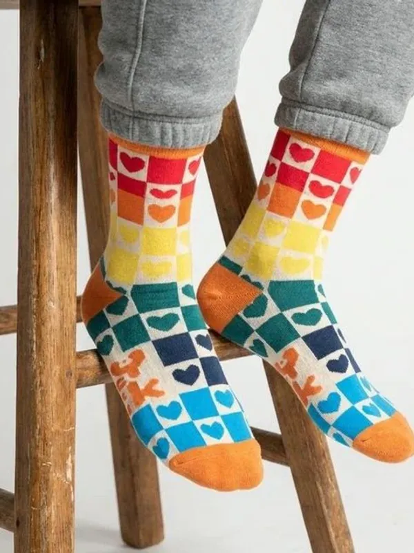 Heart_&_Checkered_Pattern_Crew_Socks_Unisex