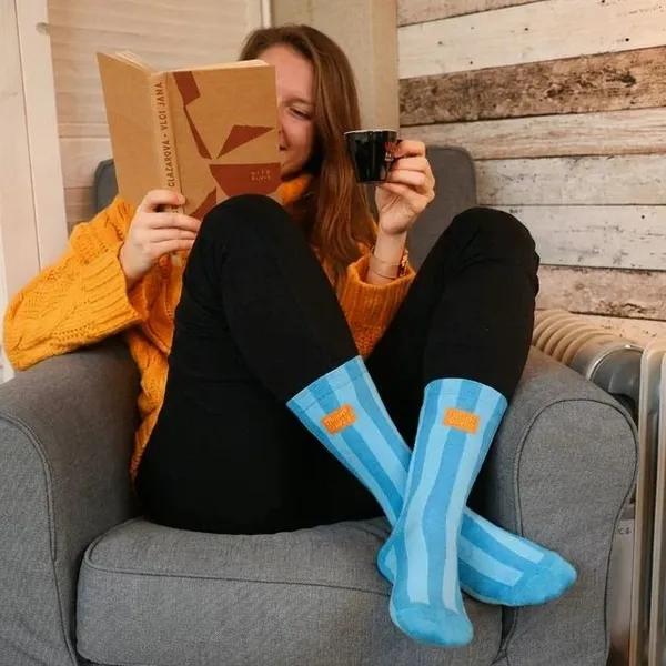 Turquoise_Blue_Vertical_Stripe_Crew_Socks
