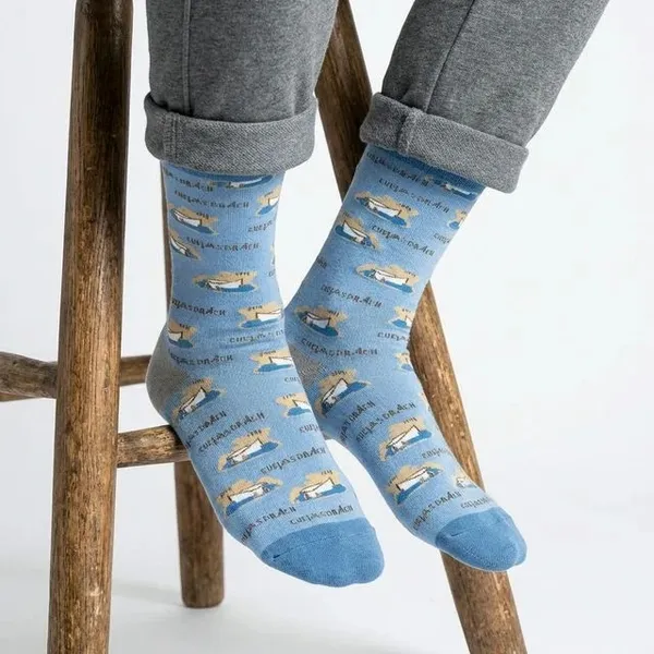 Blue_Printed_Crew_Length_Socks_With_Book_Pattern