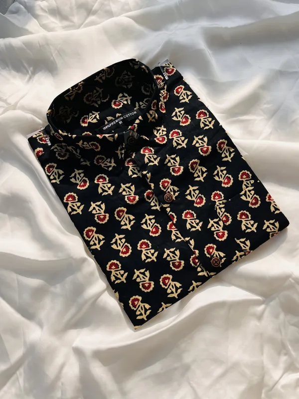 Black_Pure_Cotton_Relaxed_Fit_Floral_Print_Shirt_For_Men