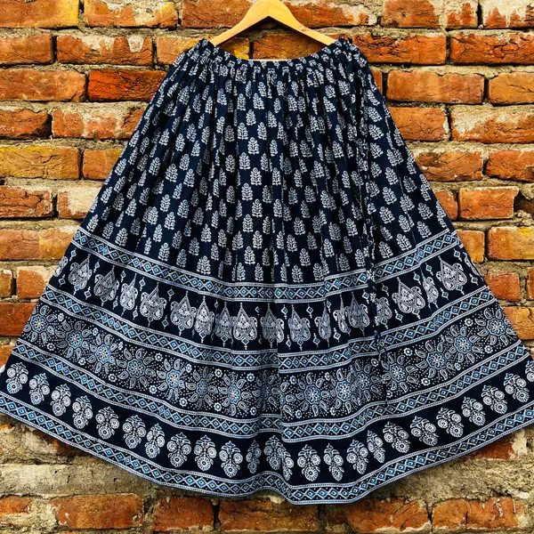 Sanganeri_Border_Printed_Cotton_Flared_Skirt_For_Women
