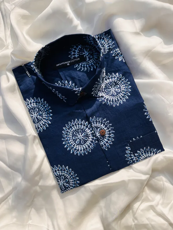 Navy_Pure_Cotton_Relaxed_Fit_Circular_Motif_Print_Shirt_For_Men
