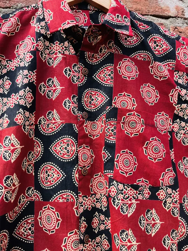 Red_&_Black_Patchwork_Pure_Cotton_Shirt_For_Men