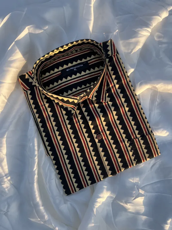 Black_Pure_Cotton_Geometric_Stripe_Short_Sleeve_Shirt_For_Men