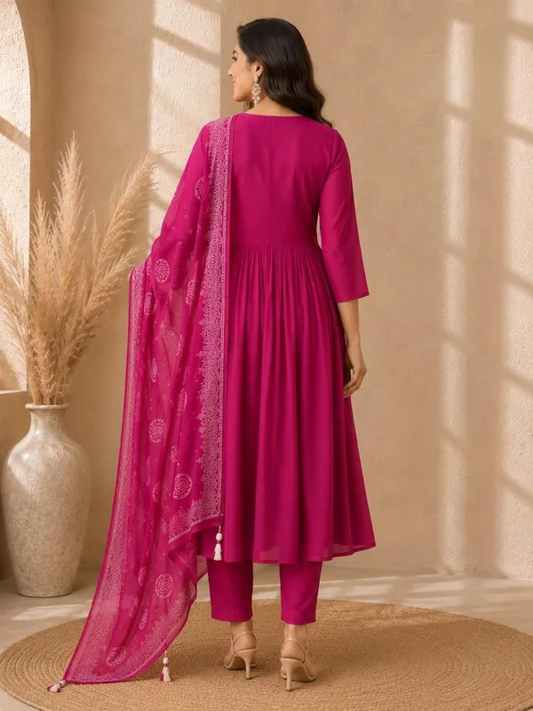 Pink_Cotton_Rayon_Floral_Embroidered_Anarkali_Kurta_Set_for_Women