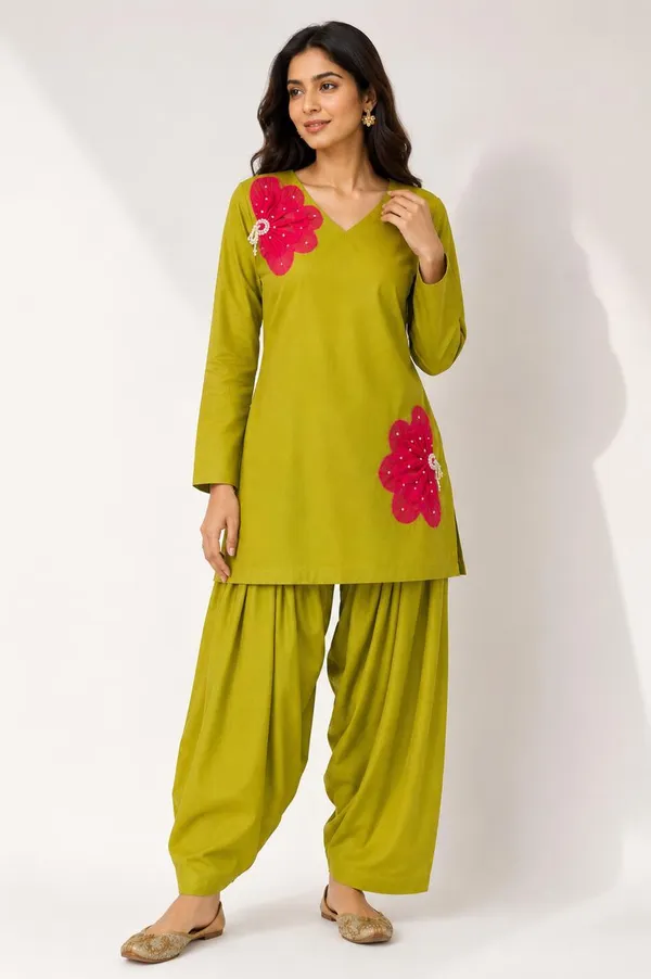 Green_Chanderi_Cotton_Silk_Floral_Applique_Kurti_with_Farshi_Salwar_for_Women