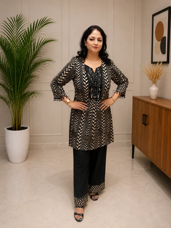Black_Beige_Cotton_Rayon_Zigzag_Print_Co-ord_Set_for_Women