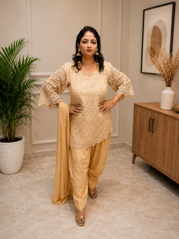 Yellow_Net_Floral_Partywear_Farshi_Salwar_Suit_Set_for_Women