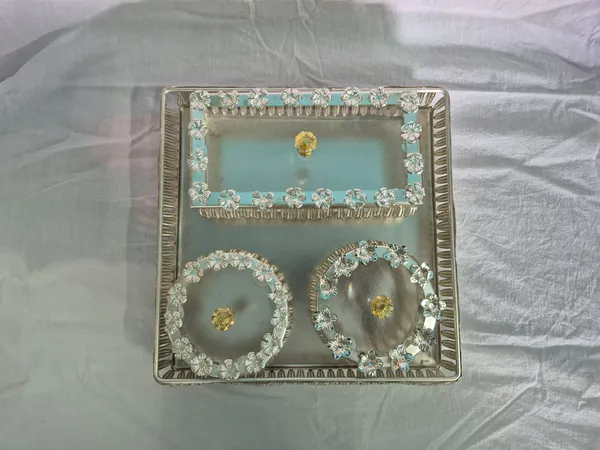 SILVER_ORNATE_SQURAE_SERVING_TRY_WITH_THREE_JARS