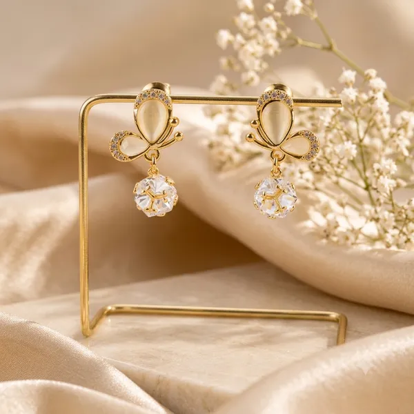 Gold_Tone_Crystal_Drop_Earrings_For_Women