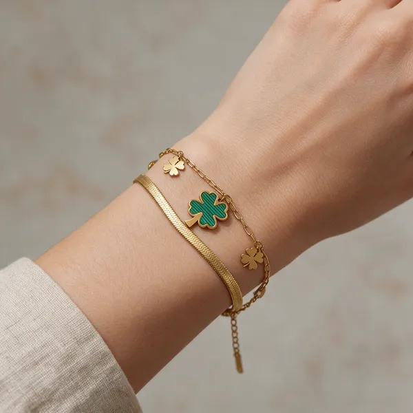 Gold_Tone_Clover_Charm_Bracelet_For_Women
