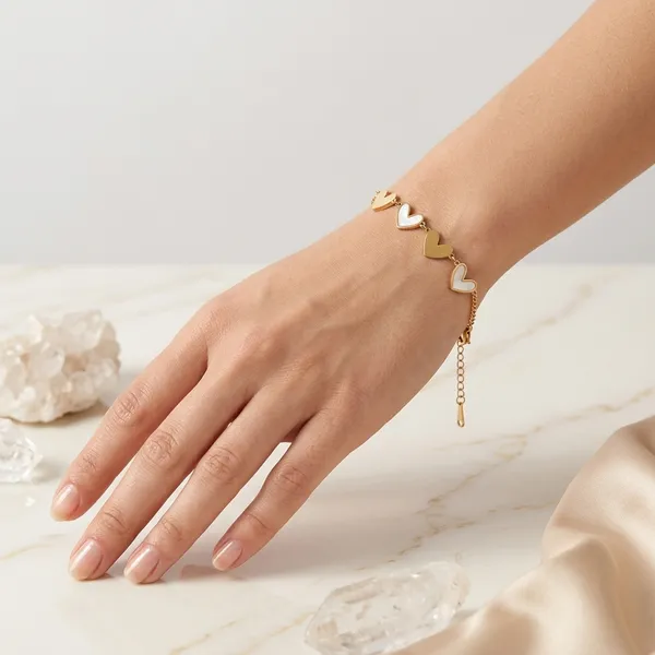 Gold_Tone_Heart_Charm_Bracelet_For_Women